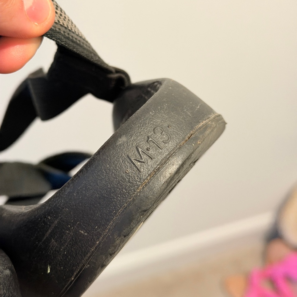 Chacos - Picture 4 of 4